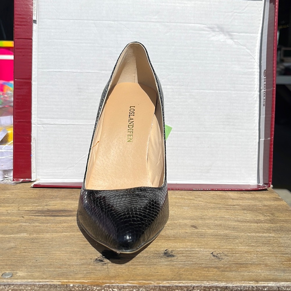Black snake inspired  heel
